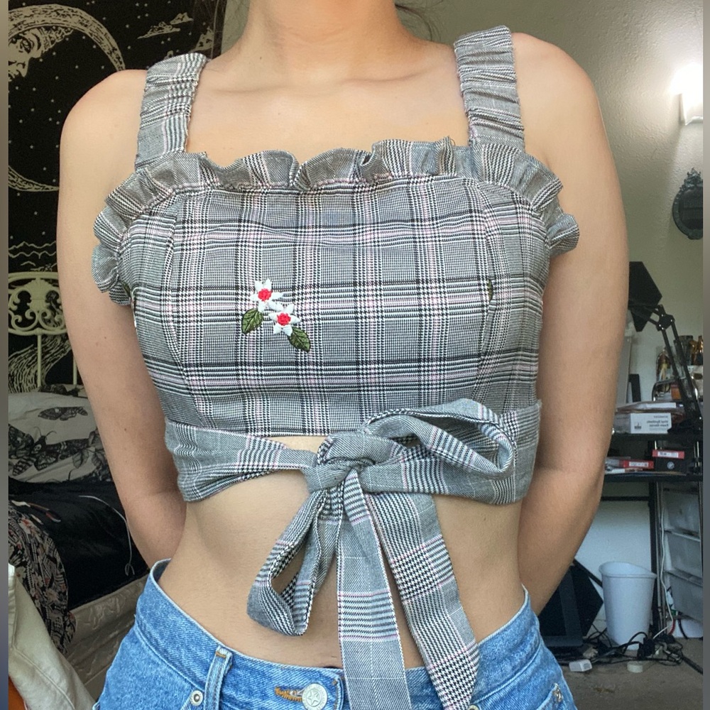 Plaid Ruffle Flower Strap Top - Gray